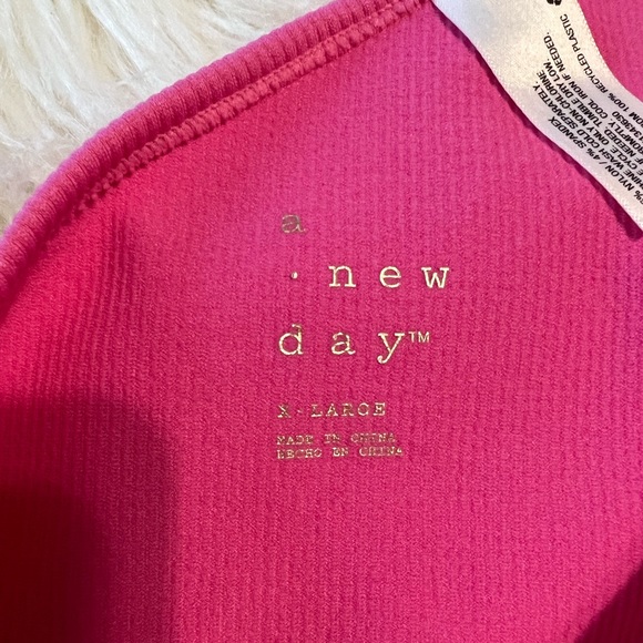 A new day | pink one shoulder crop top seamless slim fit tank - Picture 4 of 8